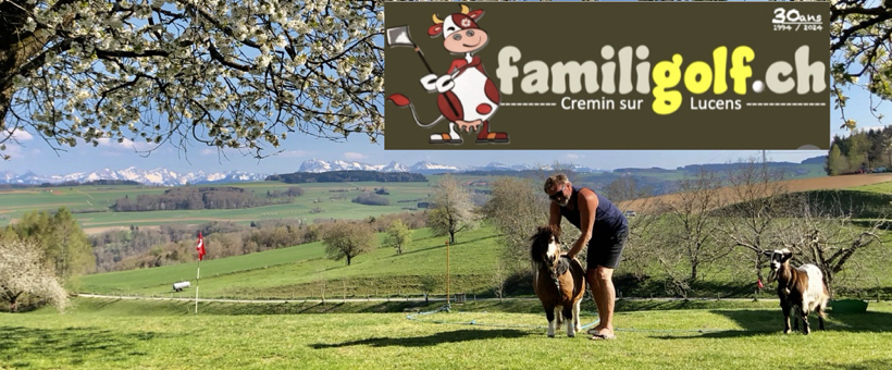 Famili golf terrain de Cremin/Suisse paysage avec un cheval et une chèvre